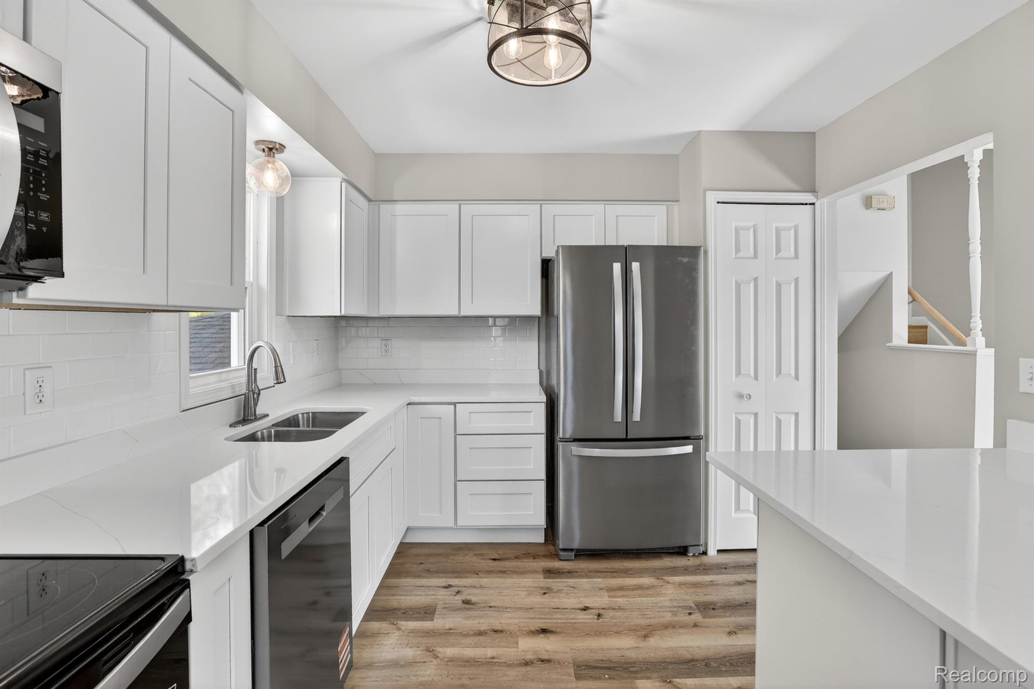 1215 North Oak Road Davison, MI 48423 - Photo 12 of 37