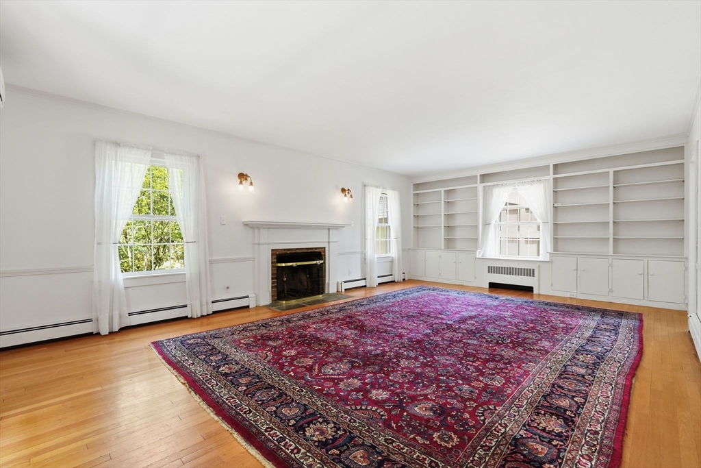38 Round Hill Road Northampton, MA 01060 - Photo 10 of 42