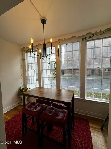 $1,695 | 612 Union Street, Unit 2, Schenectady, NY 12305