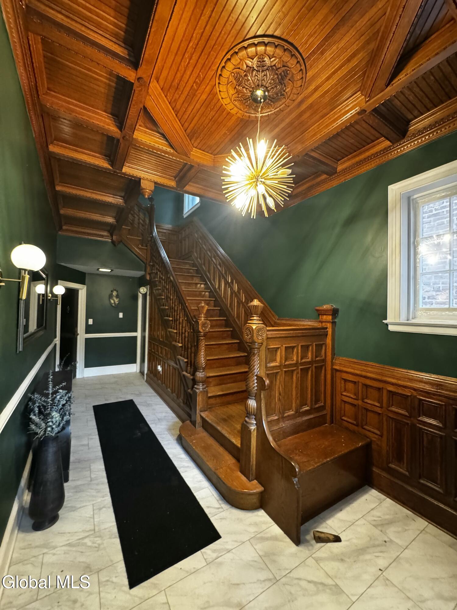 612 Union Street, Unit 2 Schenectady, NY 12305 - Photo 2 of 26 4624F41F-48DB-4231-A5D6-882078AE8801