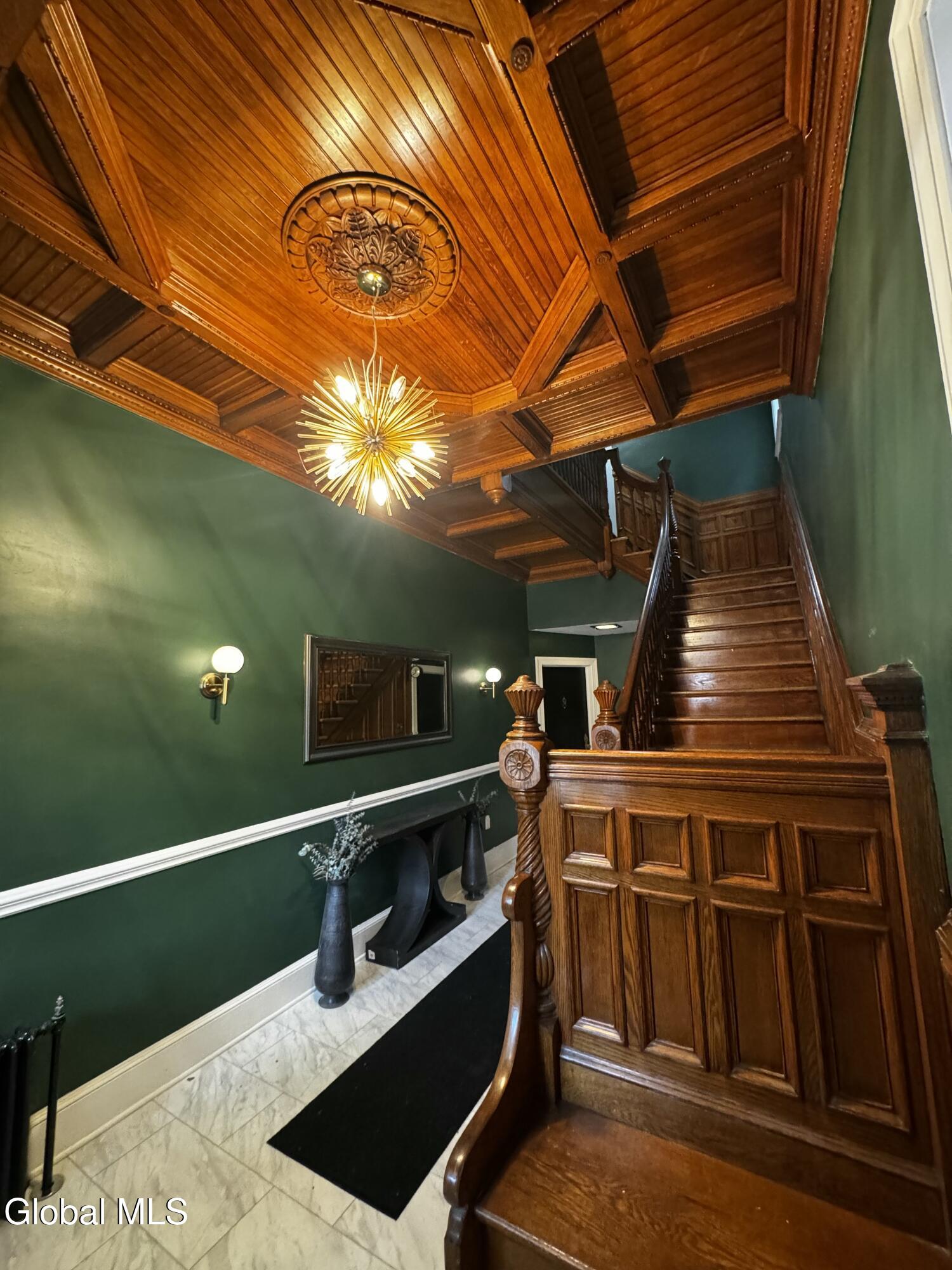 612 Union Street, Unit 2 Schenectady, NY 12305 - Photo 3 of 26 431C0DB0-AB18-4057-BBB6-9B8928AA0E33