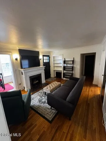 $1,695 | 612 Union Street, Unit 2, Schenectady, NY 12305