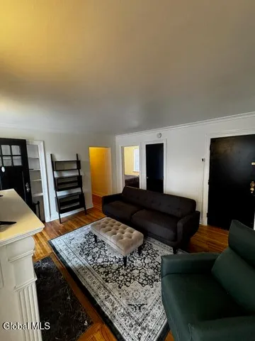 $1,695 | 612 Union Street, Unit 2, Schenectady, NY 12305