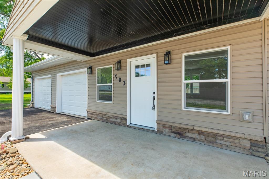 503 West Chestnut Street Gillespie, IL 62033 - Photo 6 of 41