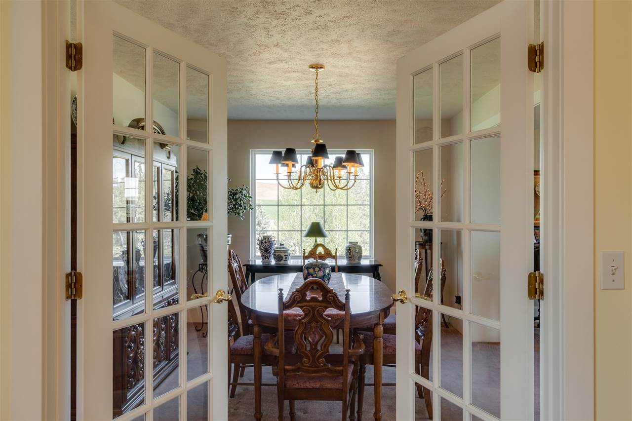 11302 South Valley Chapel Road Spokane, WA 99223 - Photo 4 of 20 Gallery Image 4