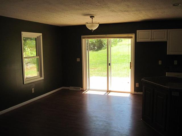 406 Maple Avenue Seneca, SC 29678 - Photo 4 of 9 Gallery Image 4