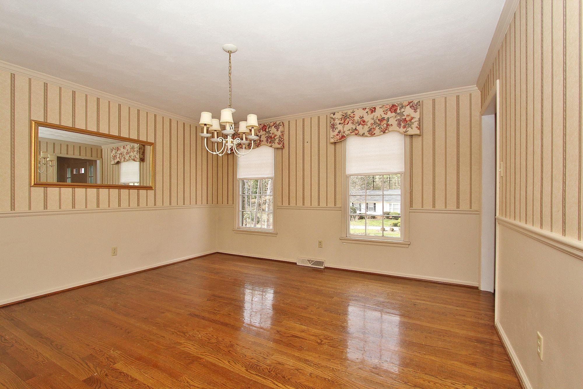 3506 Brymoor Road Southwest Roanoke, VA 24018 - Photo 16 of 47 img_2438