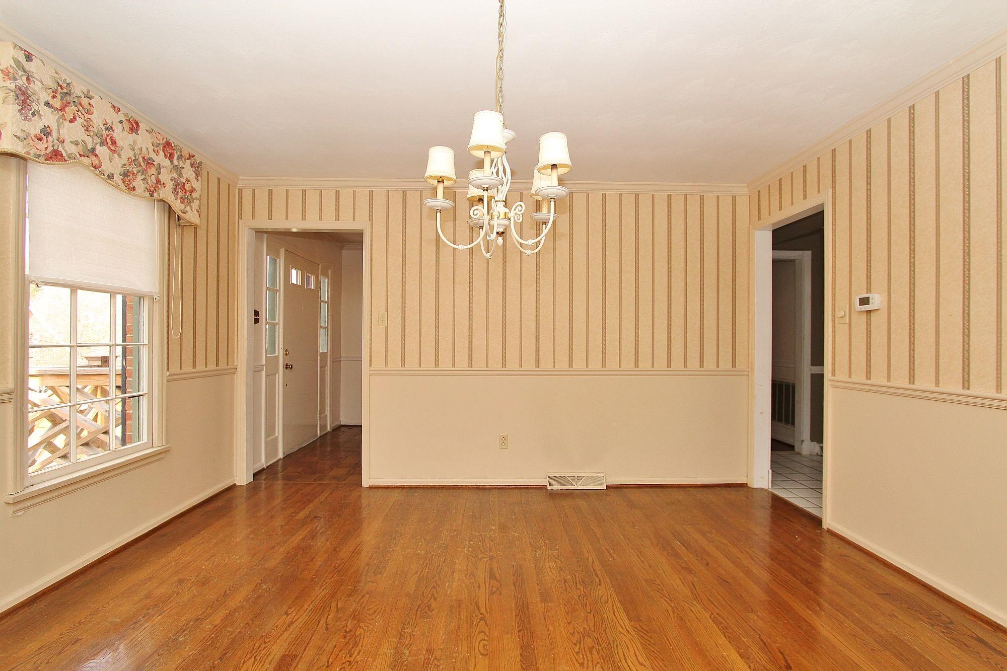 3506 Brymoor Road Southwest Roanoke, VA 24018 - Photo 19 of 47 img_2447