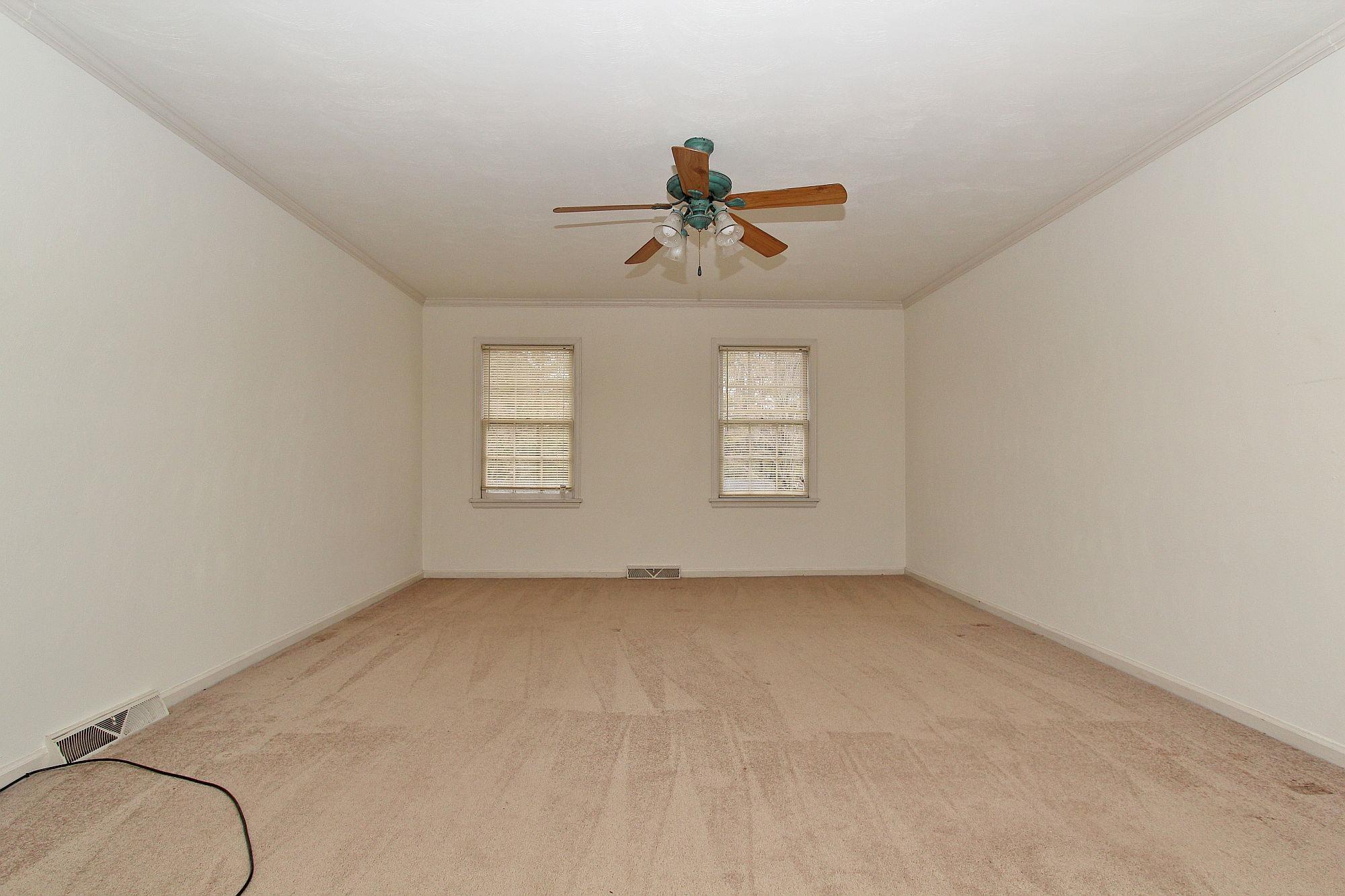 3506 Brymoor Road Southwest Roanoke, VA 24018 - Photo 22 of 47 img_2464