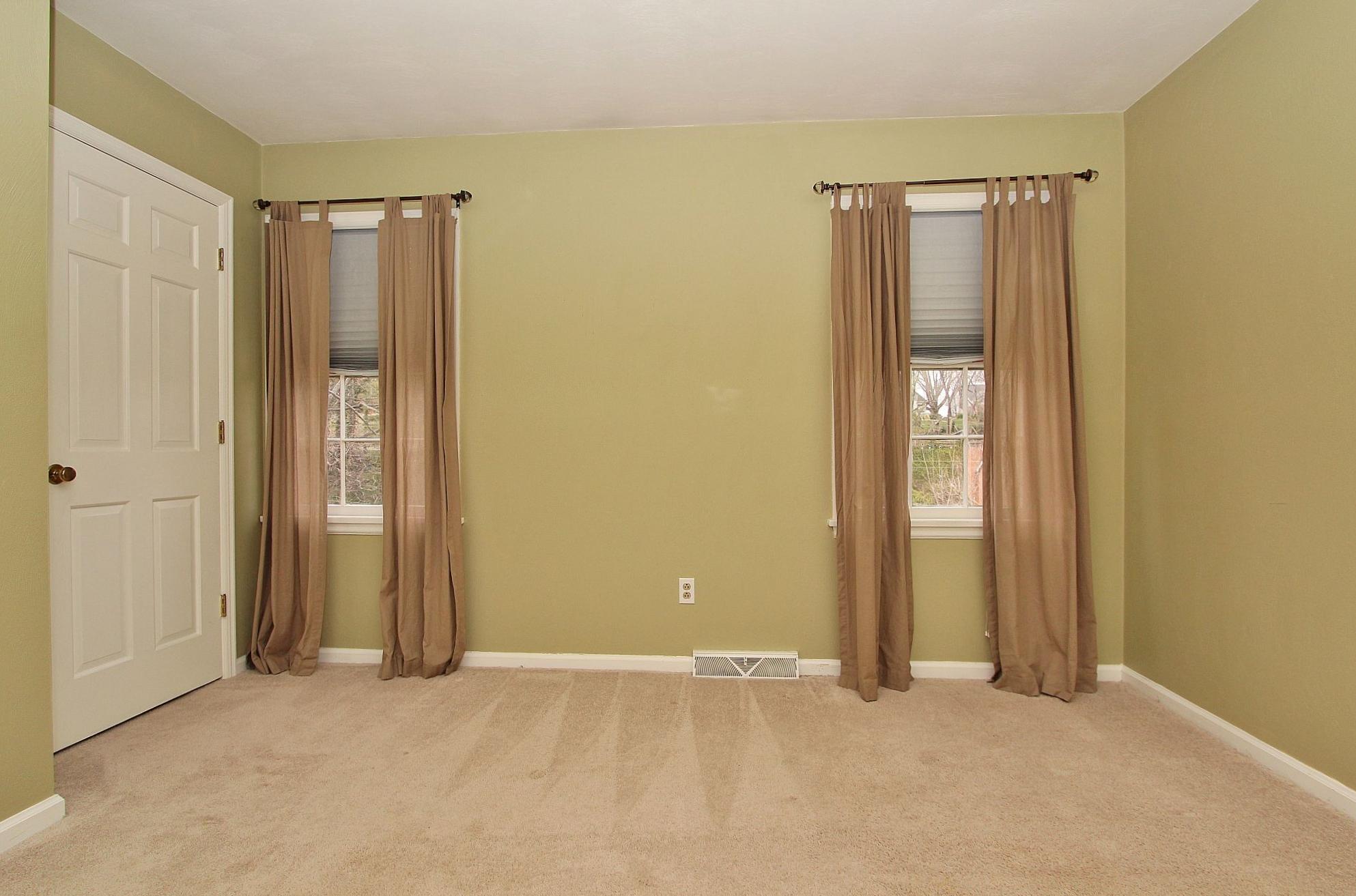 3506 Brymoor Road Southwest Roanoke, VA 24018 - Photo 27 of 47 img_2472