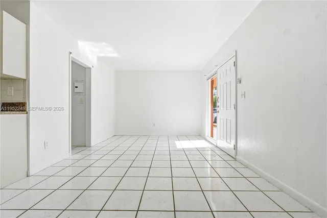 $1,350 | 1333 Northwest 15th Street, Unit 4, Miami, FL 33125