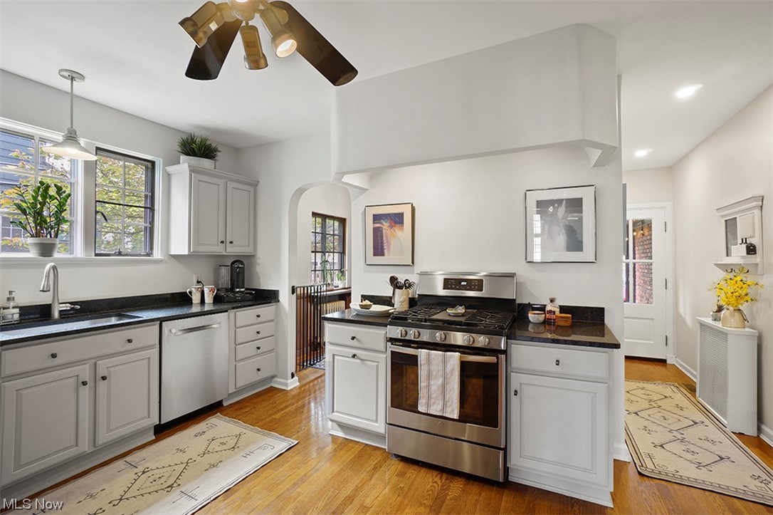 3256 Ardmore Road Cleveland, OH 44120 - Photo 13 of 33 Gallery Image 13