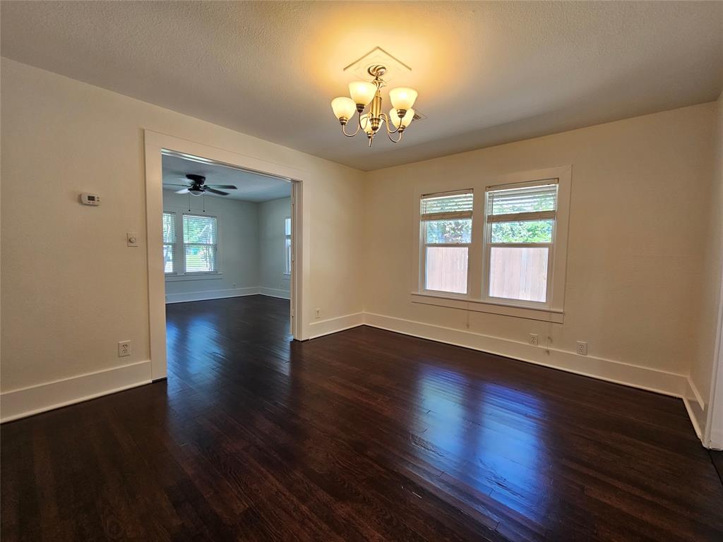 806 West Spring Street Weatherford, TX 76086 - Photo 5 of 24
