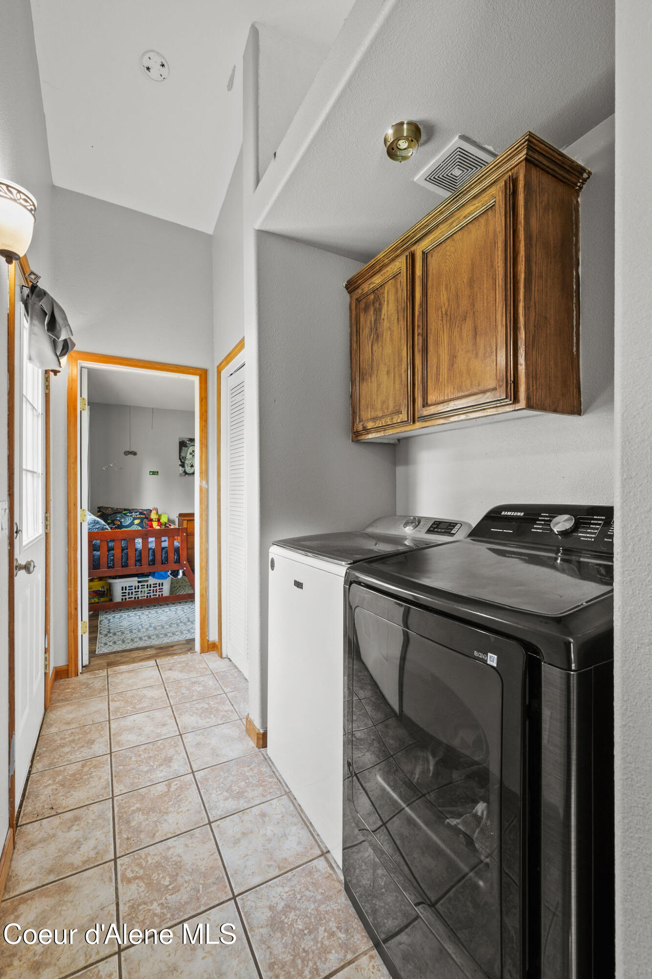 15383 Vernon Street Rathdrum, ID 83858 - Photo 18 of 40 Laundry on first floor
