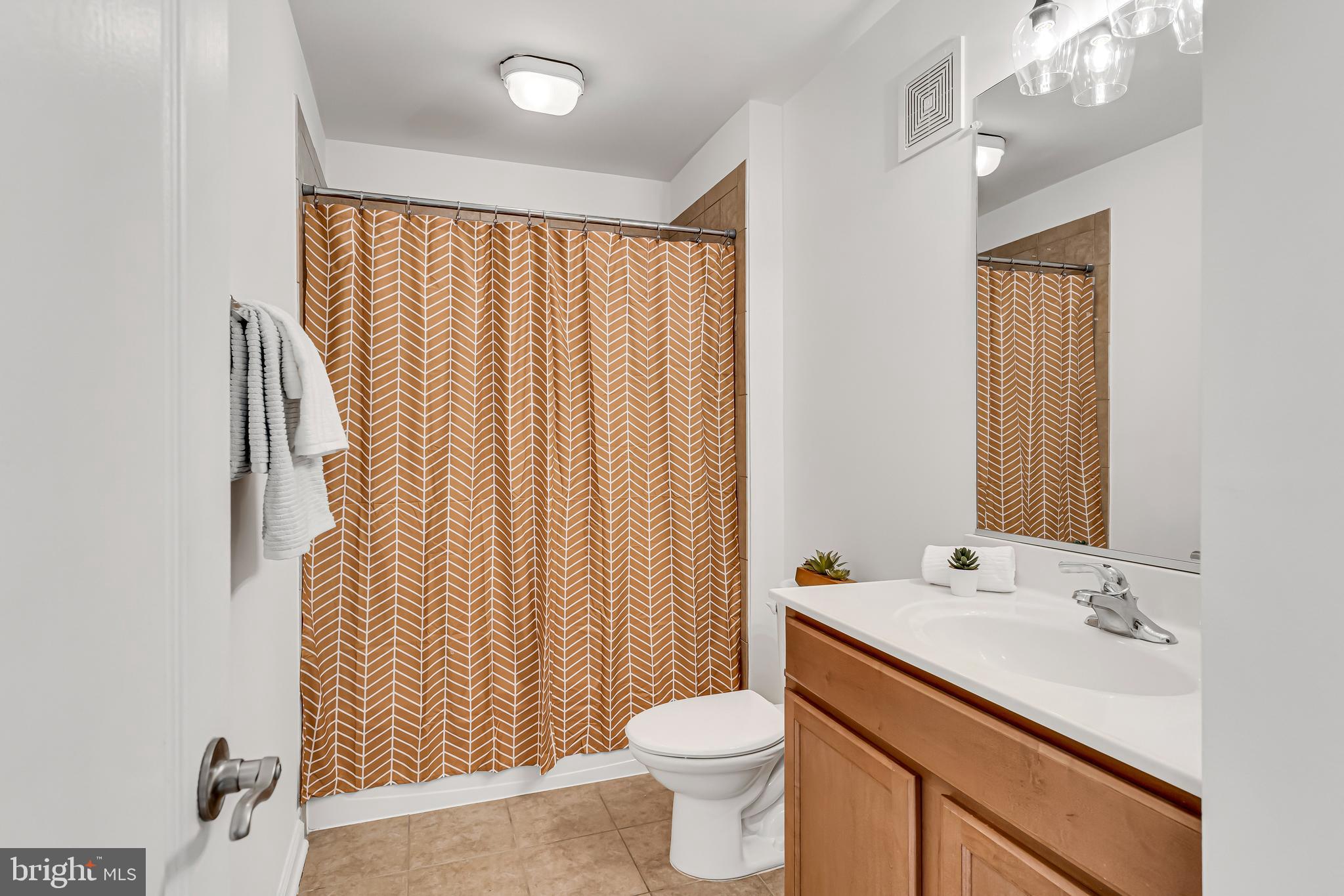 11611 Georgia Avenue Silver Spring, MD 20902 - Photo 33 of 46 Gallery Image 33