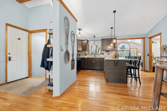 $595,000 | 8409 Squires Street Northeast, Rockford, MI 49341