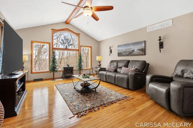 $595,000 | 8409 Squires Street Northeast, Rockford, MI 49341