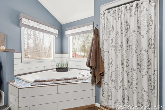 $595,000 | 8409 Squires Street Northeast, Rockford, MI 49341