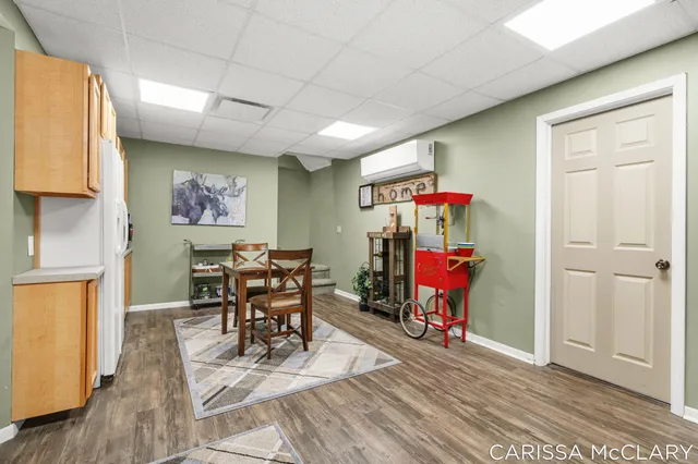 $595,000 | 8409 Squires Street Northeast, Rockford, MI 49341