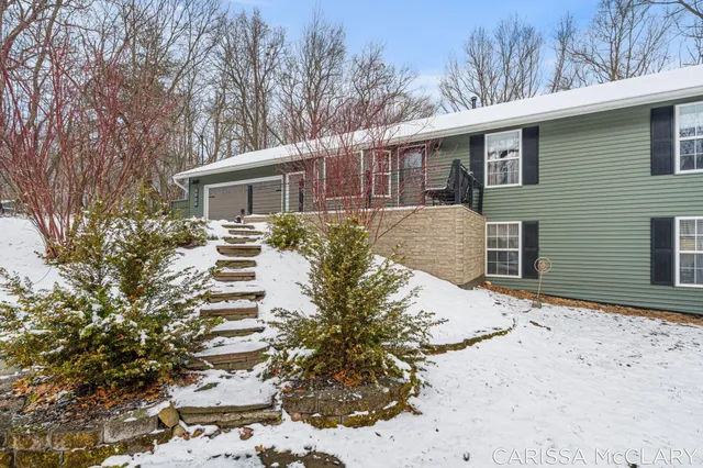 $595,000 | 8409 Squires Street Northeast, Rockford, MI 49341