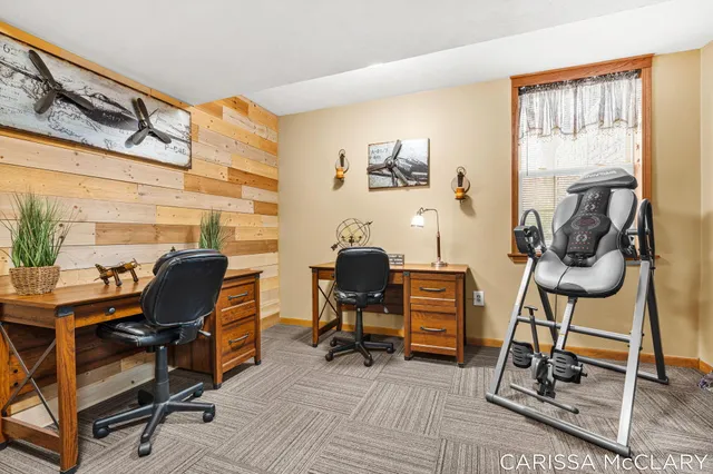 $595,000 | 8409 Squires Street Northeast, Rockford, MI 49341