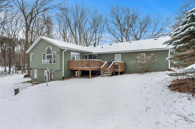 $595,000 | 8409 Squires Street Northeast, Rockford, MI 49341