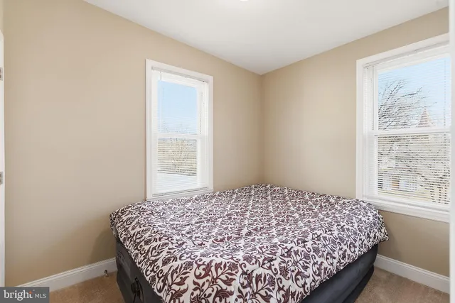 $300,000 | 225 Delaware Avenue, Riverside, NJ 08075