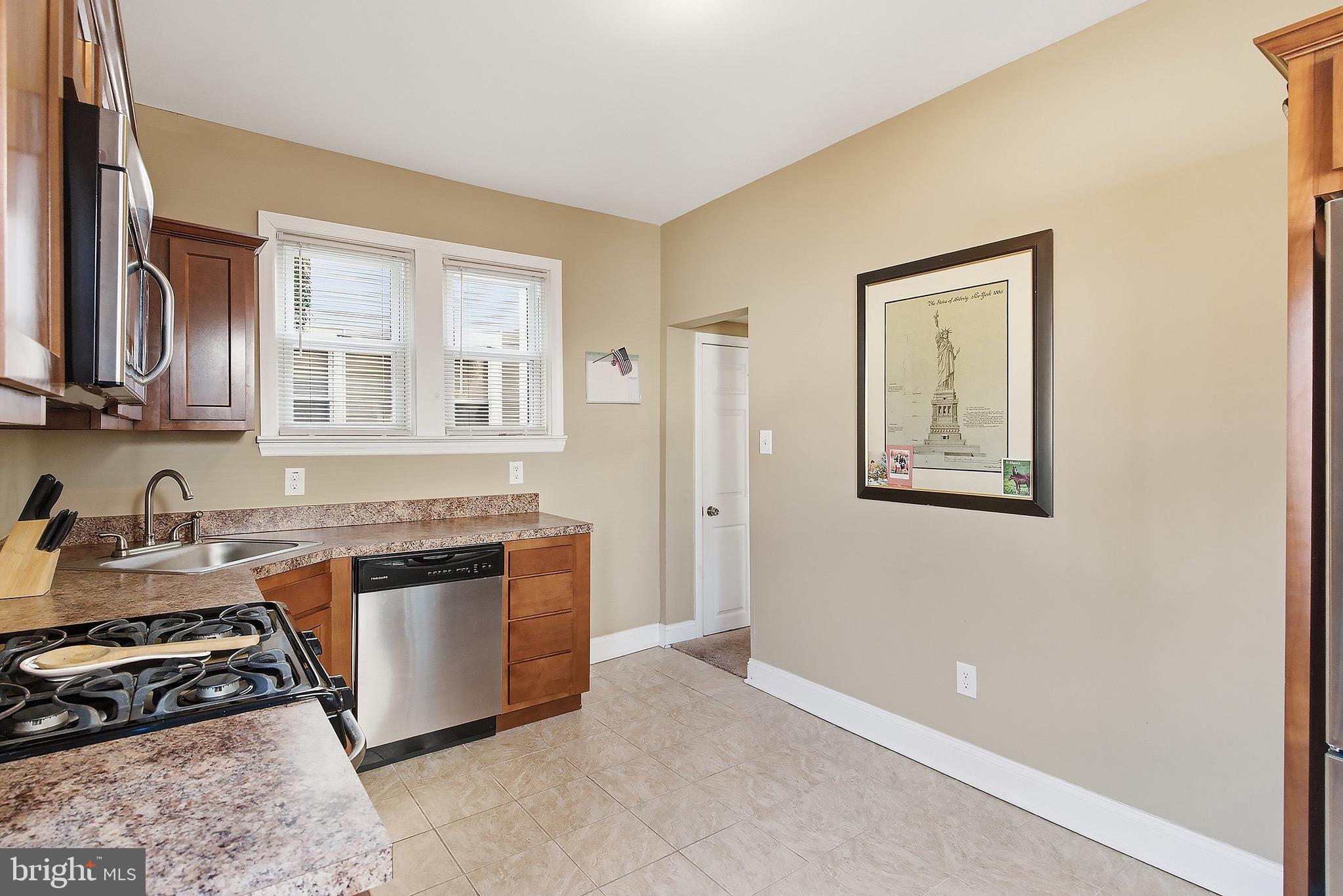 225 Delaware Avenue Riverside, NJ 08075 - Photo 8 of 22