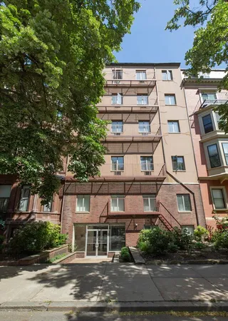 $2,800 | 220 Beacon Street, Unit 2, Boston, MA 02116