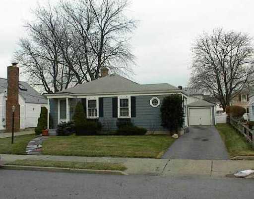238 Woodhaven Road Pawtucket, RI 02861 - Photo 1 of 1 Exterior Front.