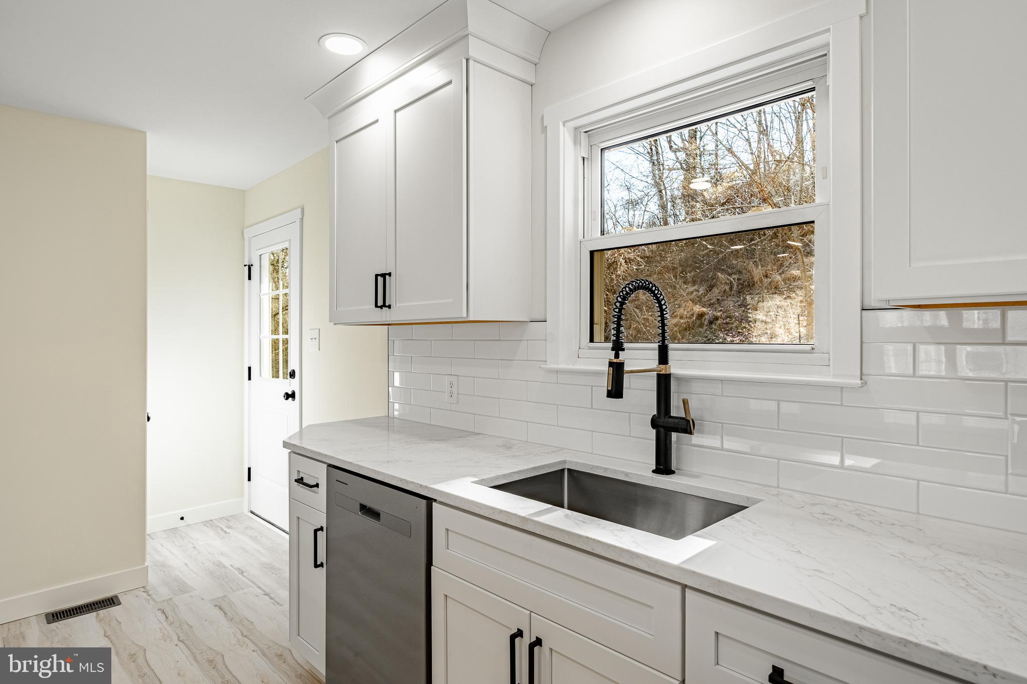 231 Laurel Bridge Road Landenberg, PA 19350 - Photo 8 of 57