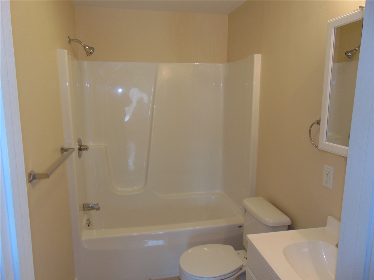 94 Higgins Hill Road St. Johnsbury, VT 05819 - Photo 7 of 18 Gallery Image 7