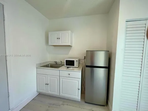 $1,400 | 9966 Southwest 157th Street, Miami, FL 33157