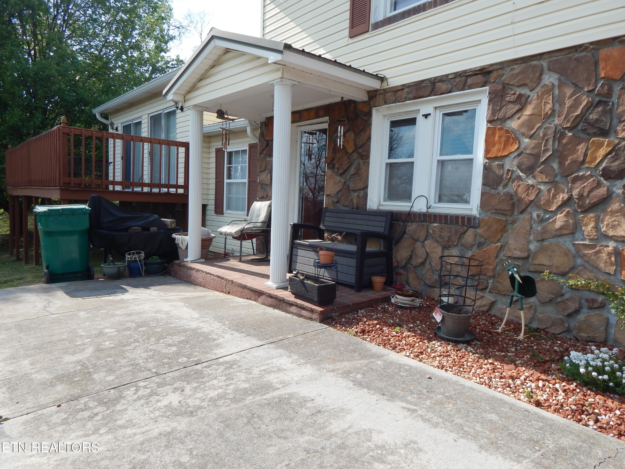 1507 Paramount Road Knoxville, TN 37924 - Photo 3 of 22 Gallery Image 3