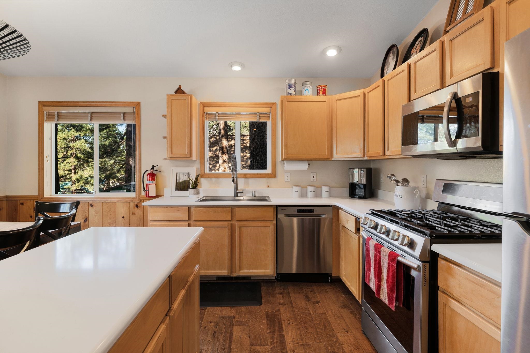 13474 Moraine Road Truckee, CA 96161 - Photo 6 of 24