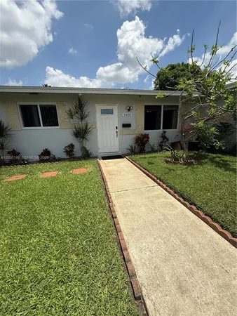 $1,500 | 5431 Northwest 17th Court, Lauderhill, FL 33313