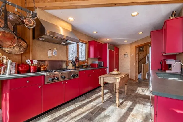 $1,550,000 | 20 Blackberry Lane, Peru, VT 05152