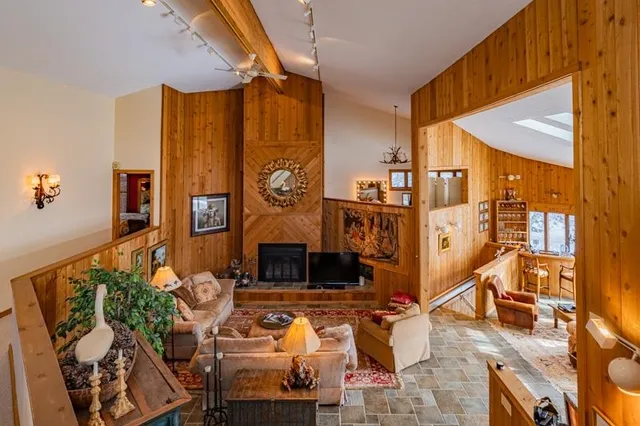 $1,550,000 | 20 Blackberry Lane, Peru, VT 05152