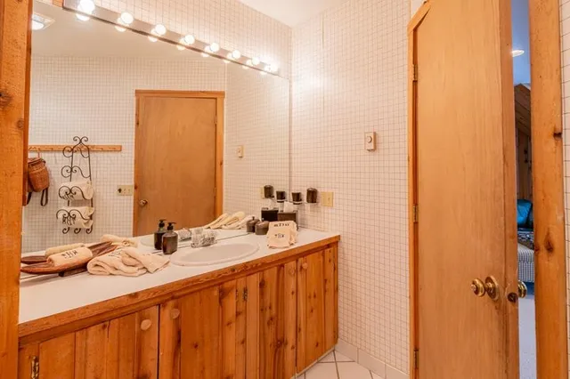 $1,550,000 | 20 Blackberry Lane, Peru, VT 05152