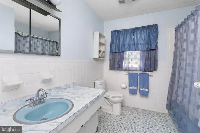 $824,800 | 1 Hawk Drive, Princeton Junction, NJ 08550