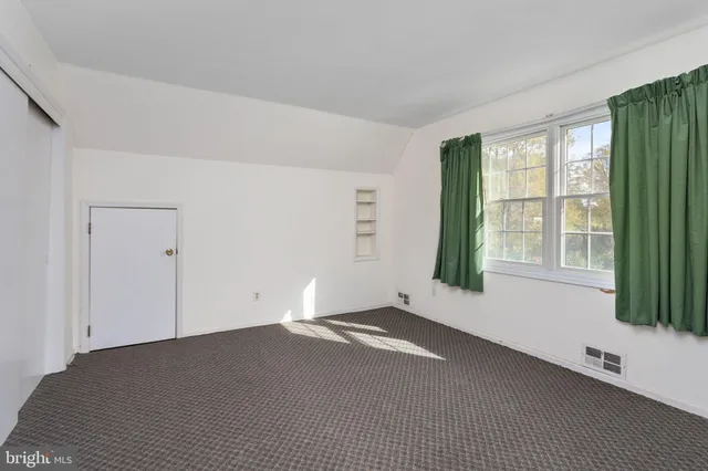 $824,800 | 1 Hawk Drive, Princeton Junction, NJ 08550