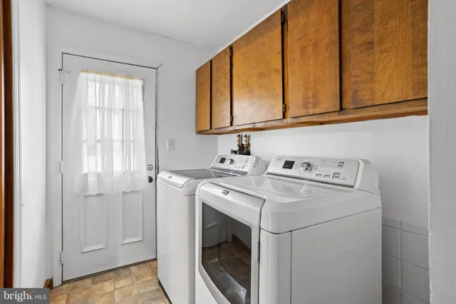 $824,800 | 1 Hawk Drive, Princeton Junction, NJ 08550