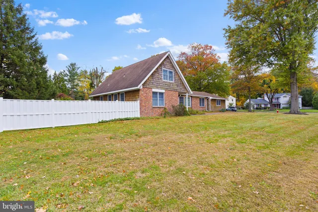 $824,800 | 1 Hawk Drive, Princeton Junction, NJ 08550