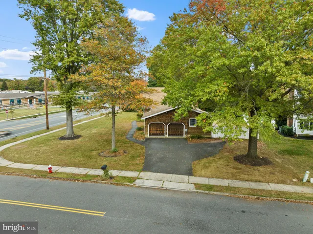 $824,800 | 1 Hawk Drive, Princeton Junction, NJ 08550