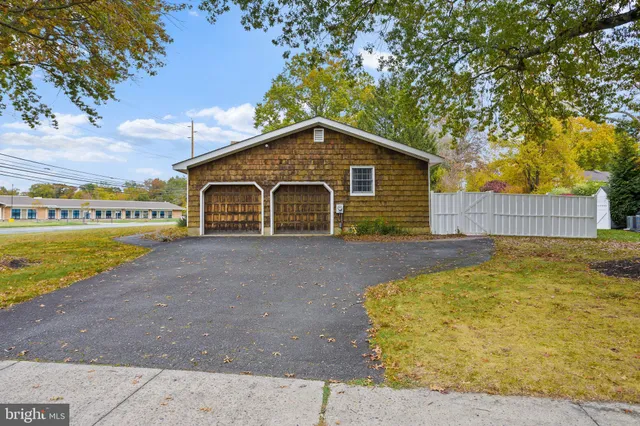 $824,800 | 1 Hawk Drive, Princeton Junction, NJ 08550