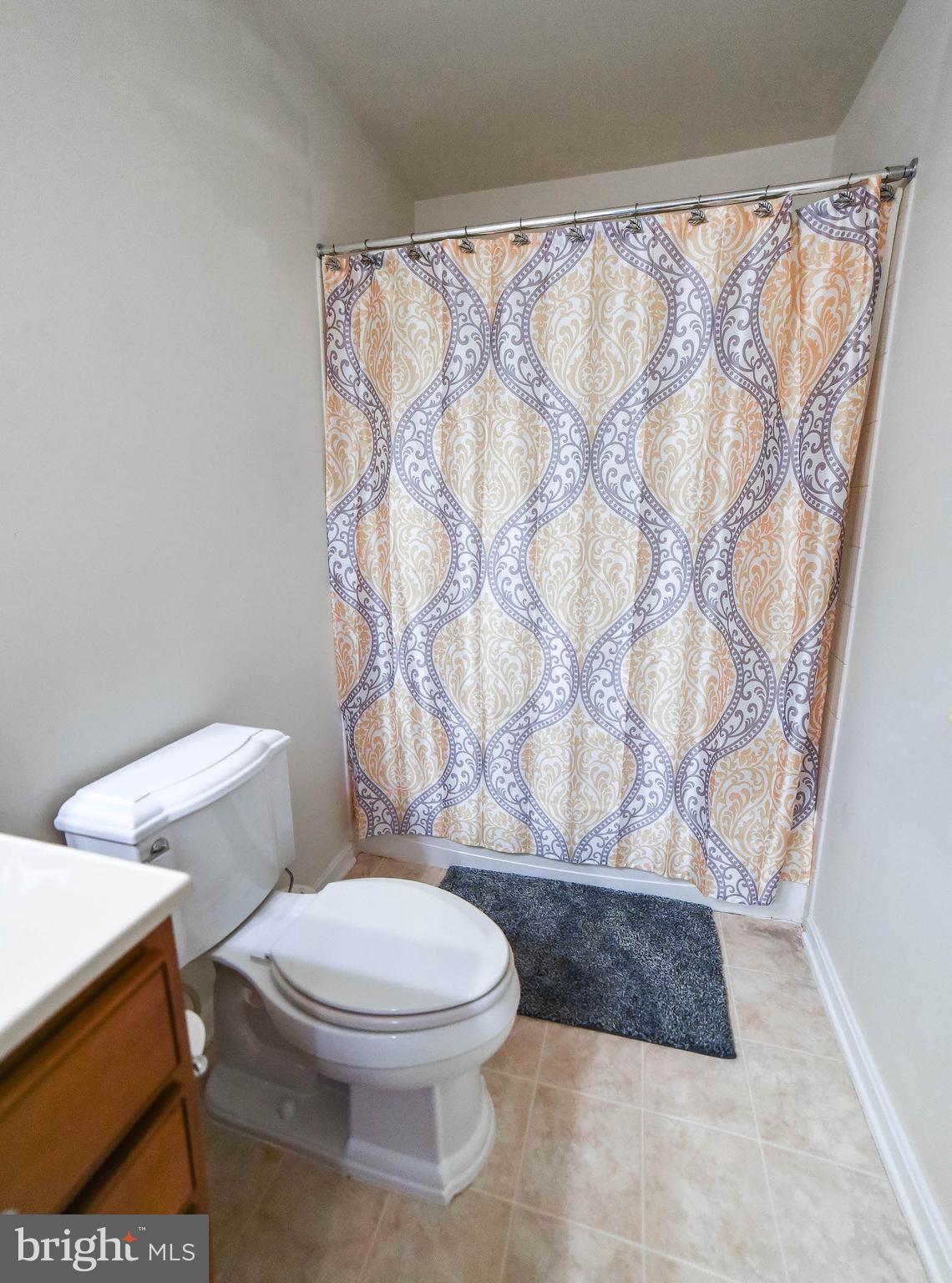 15319 Pulaski Road Brandywine, MD 20613 - Photo 20 of 30 Hall bathroom on upper level
