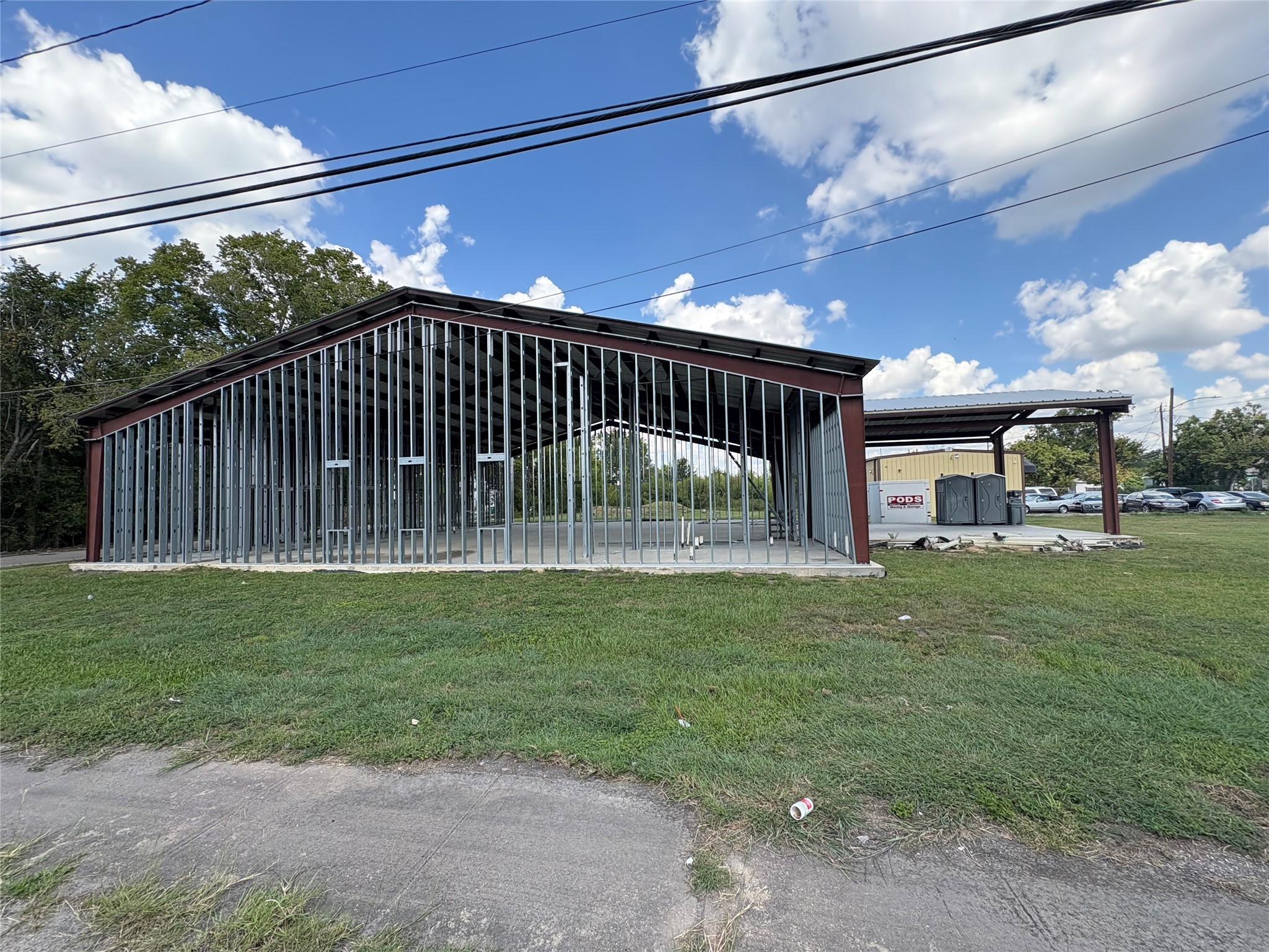 5910 Cullen Boulevard Houston, TX 77021 - Photo 5 of 6 a view of a porch with a backyard