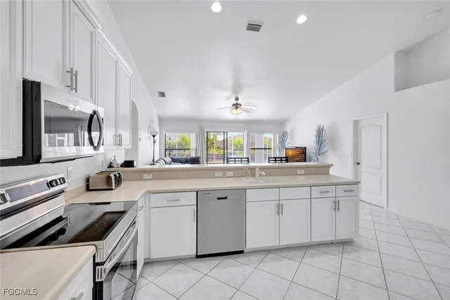 $415,000 | 1408 Southwest 31st Terrace, Cape Coral, FL 33914