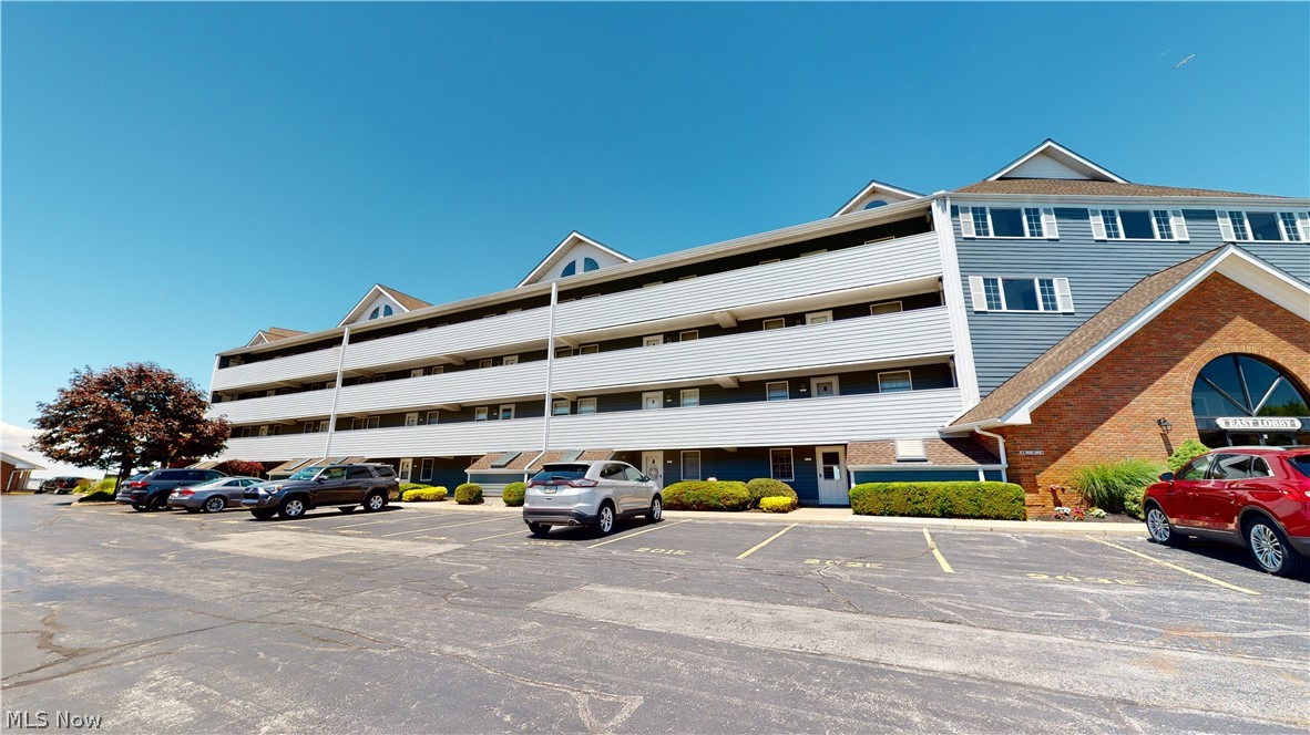 1909 East Harbor Road, Unit 201E Port Clinton, OH 43452 - Photo 1 of 20 Gallery Image 1