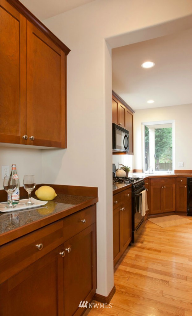 5859 Southeast 2nd Street Renton, WA 98059 - Photo 8 of 25